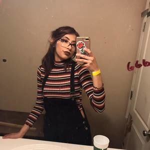 Meet your Posher, Gloria